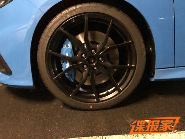 2018日內(nèi)瓦車展探館：?？怂筊S限量版